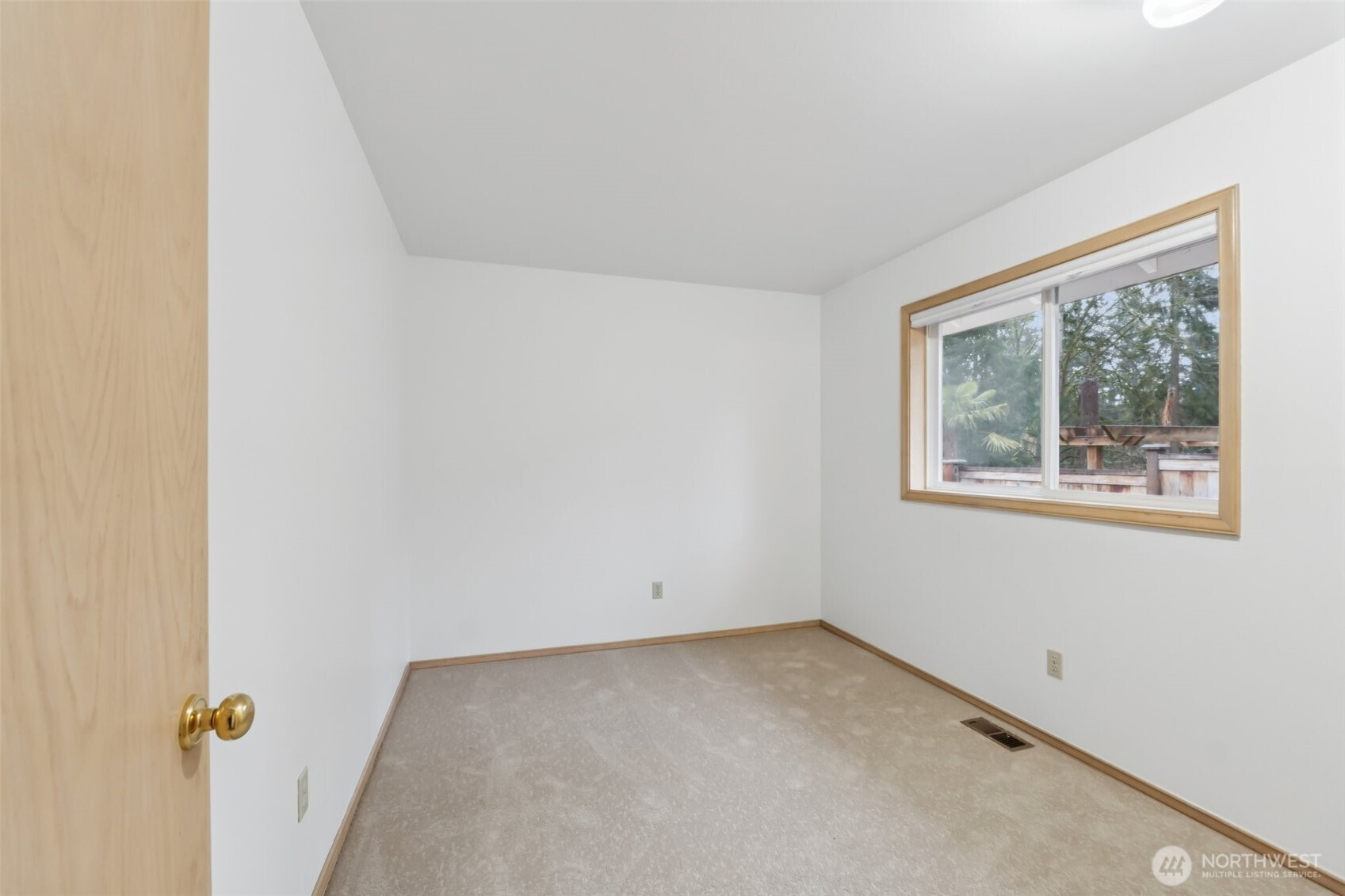 9227 232nd Street Southwest Edmonds, WA 98020 - Photo 25 of 31