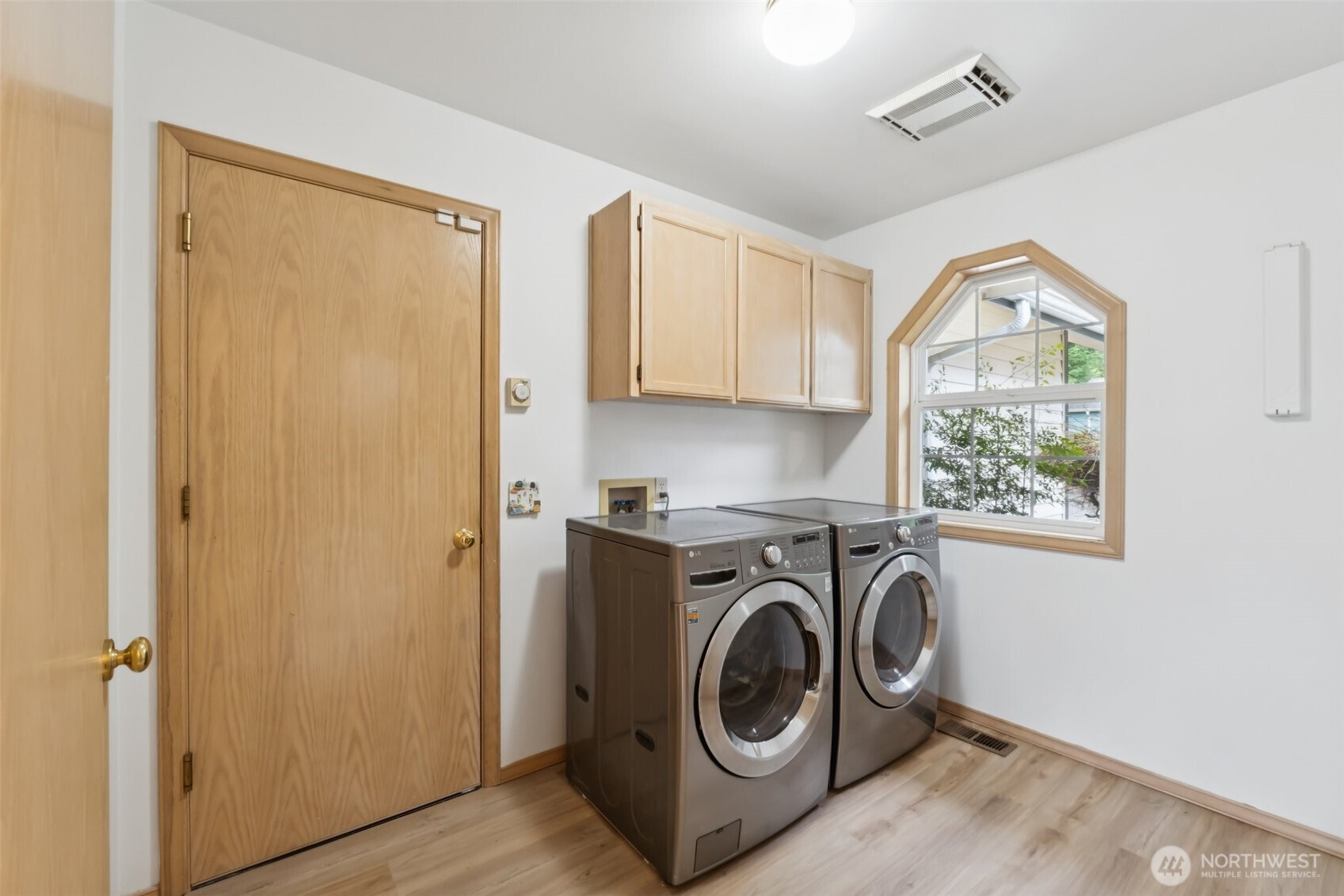 9227 232nd Street Southwest Edmonds, WA 98020 - Photo 27 of 31