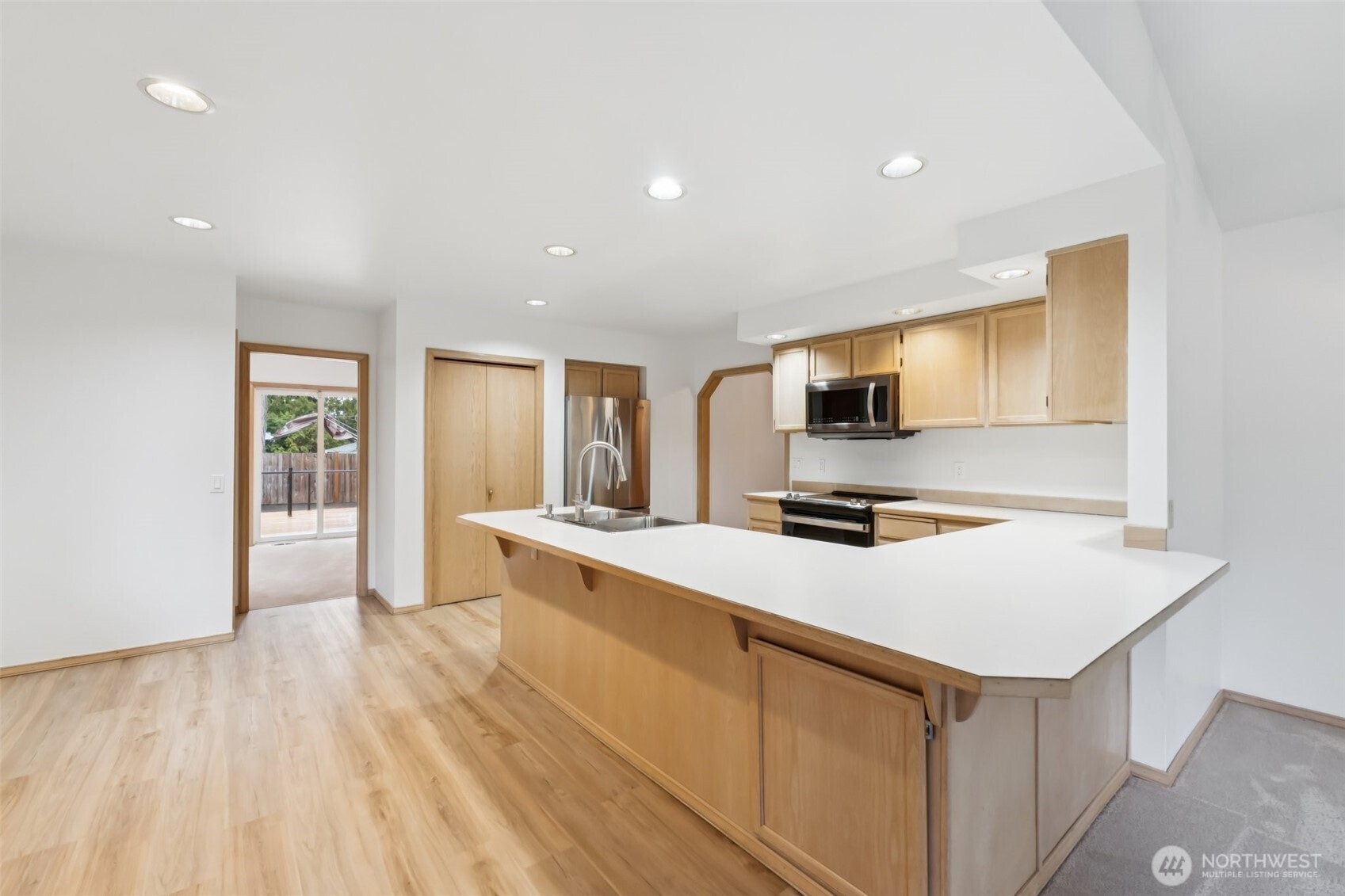 9227 232nd Street Southwest Edmonds, WA 98020 - Photo 9 of 31