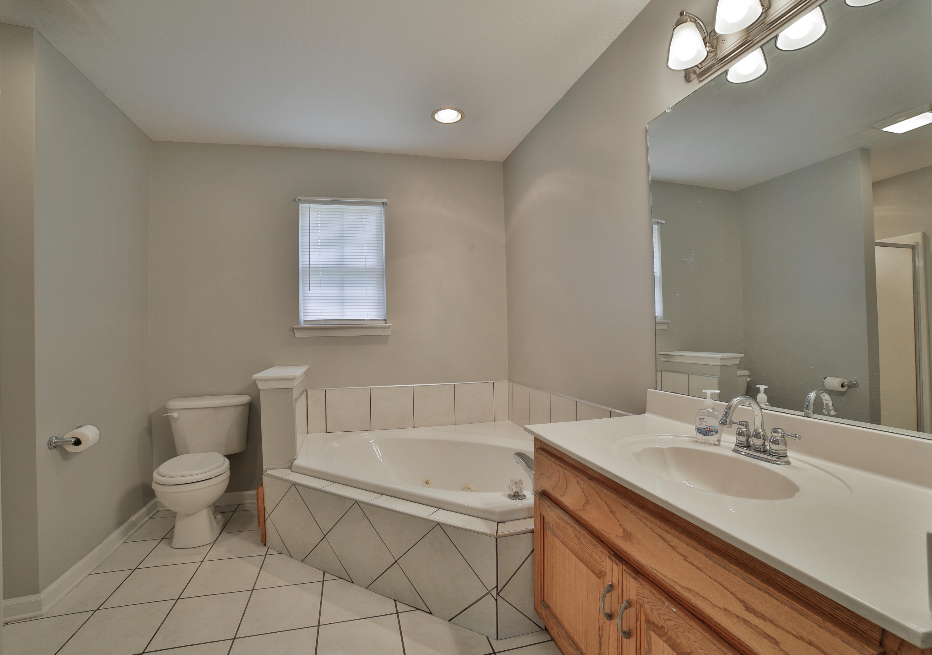 2188 Davis Ridge Road Ringgold, GA 30736 - Photo 17 of 28 Master bath