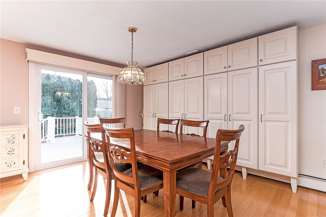 102 Moccasin Trail Cranston, RI 02921 - Photo 17 of 47