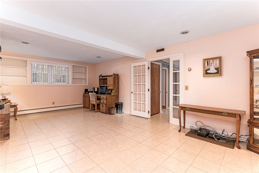 102 Moccasin Trail Cranston, RI 02921 - Photo 36 of 47