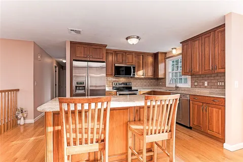 $659,000 | 102 Moccasin Trail, Cranston, RI 02921