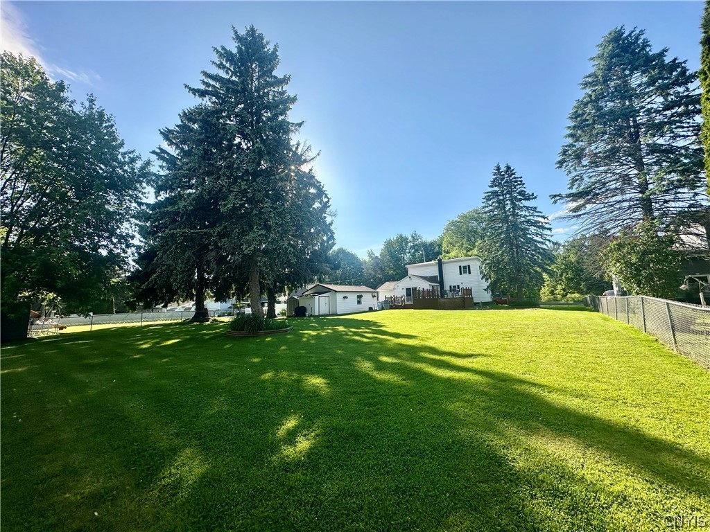 6368 Lakeshore Road Cicero, NY 13039 - Photo 4 of 18