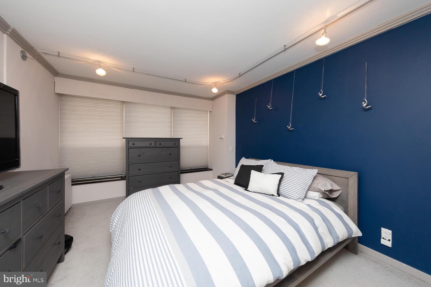 224 West Rittenhouse Square, Unit 1016 Philadelphia, PA 19103 - Photo 15 of 22 Gallery Image 15