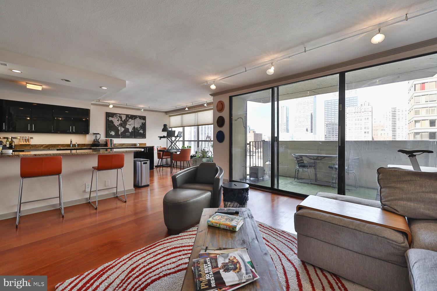 224 West Rittenhouse Square, Unit 1016 Philadelphia, PA 19103 - Photo 5 of 22 Gallery Image 5