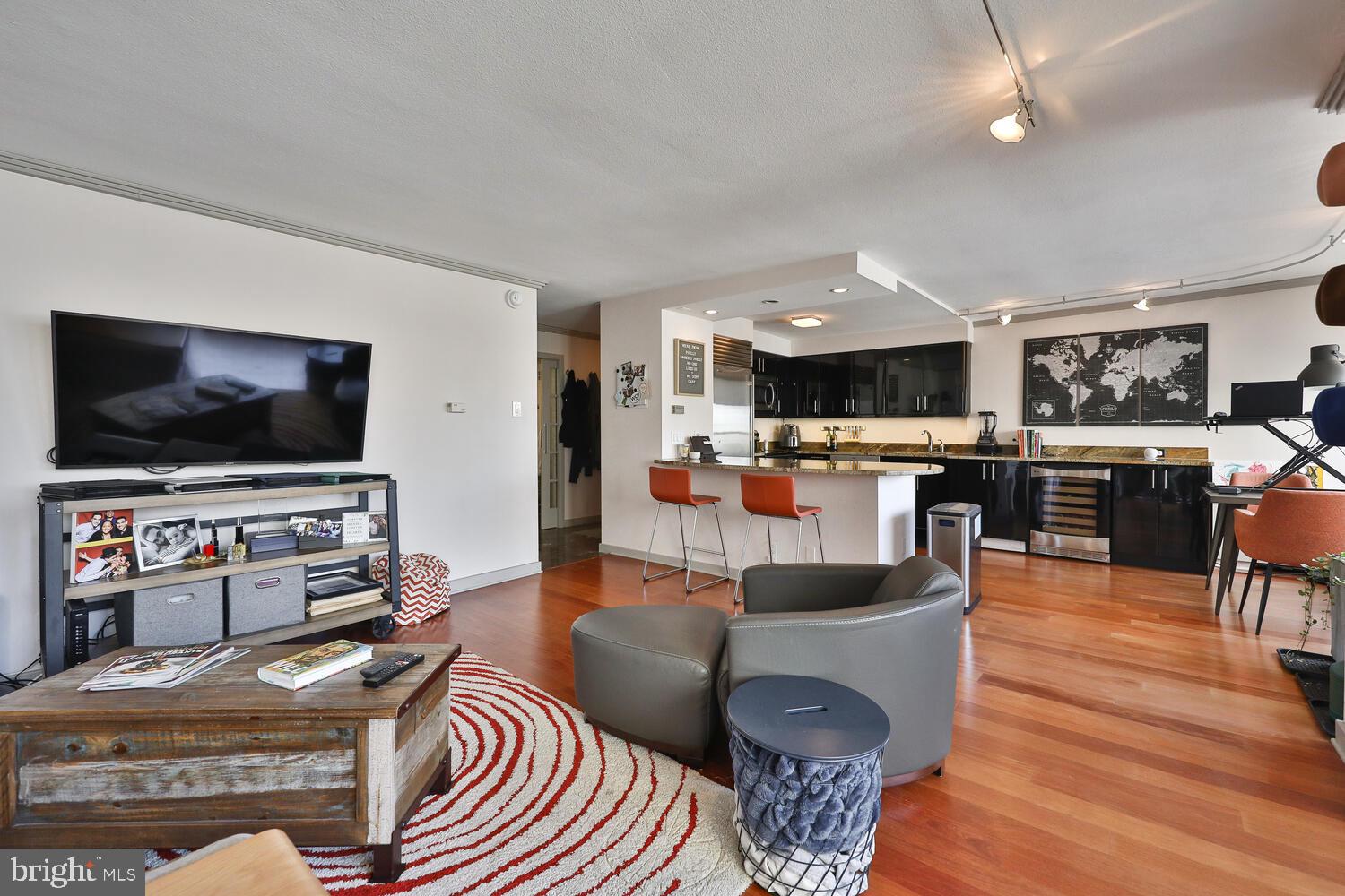 224 West Rittenhouse Square, Unit 1016 Philadelphia, PA 19103 - Photo 6 of 22 Gallery Image 6