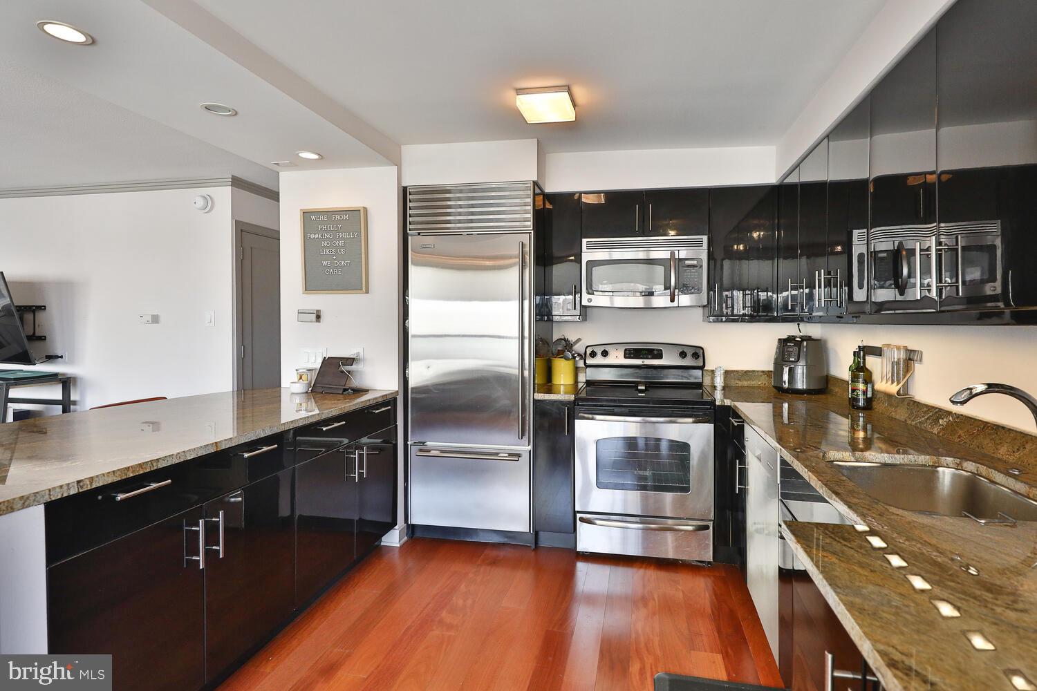 224 West Rittenhouse Square, Unit 1016 Philadelphia, PA 19103 - Photo 10 of 22 Gallery Image 10
