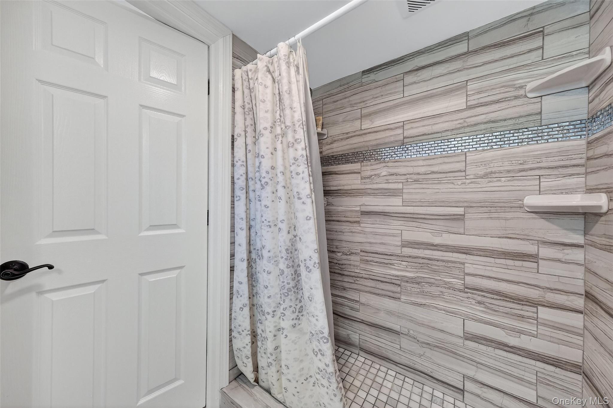 550 Beach Road Mahopac, NY 10541 - Photo 23 of 38 a bathroom with a shower