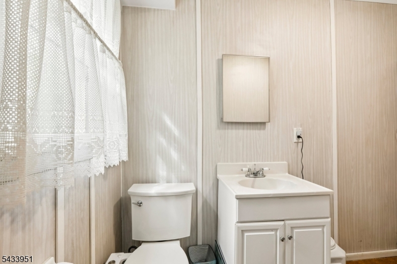 58 Radtke Road Randolph, NJ 07869 - Photo 9 of 27