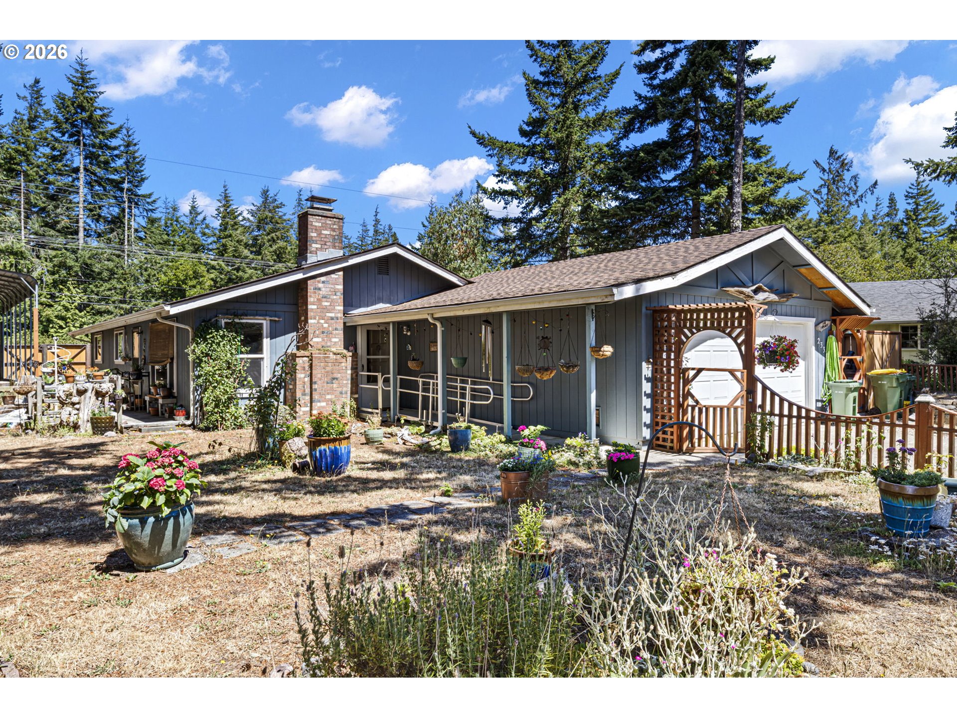 2333 24th Street Florence, OR 97439 - Photo 9 of 44 Gallery Image 9
