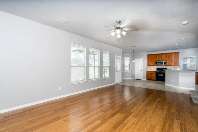 $2,450 | 12947 Millstream Bend Lane, Tomball, TX 77377