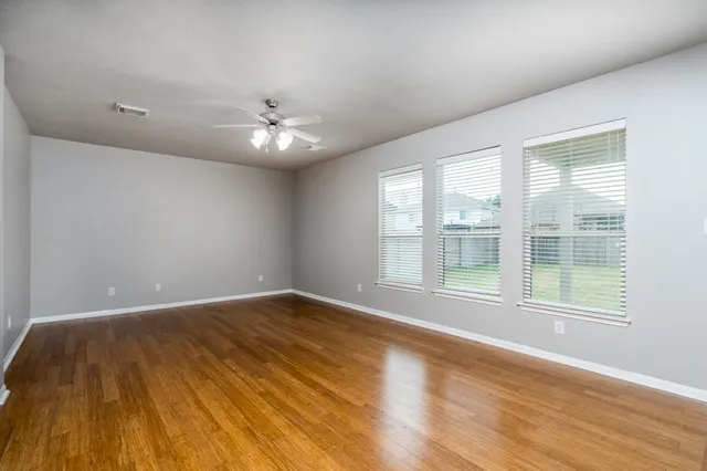 $2,450 | 12947 Millstream Bend Lane, Tomball, TX 77377