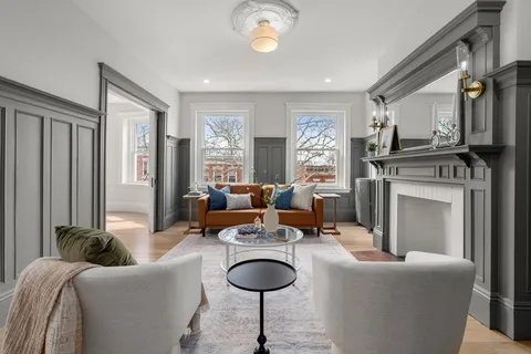 $1,499,000 | 14 Claflin Road, Unit 3, Brookline, MA 02445