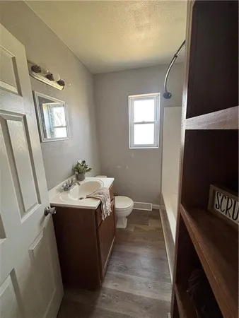 $159,000 | 202 South 7th Street, Lacygne, KS 66040