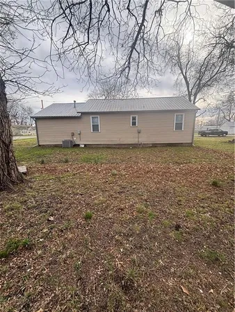 $159,000 | 202 South 7th Street, Lacygne, KS 66040