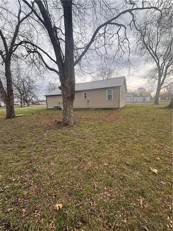 $159,000 | 202 South 7th Street, Lacygne, KS 66040