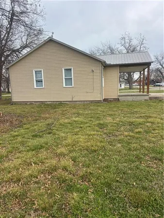 $159,000 | 202 South 7th Street, Lacygne, KS 66040