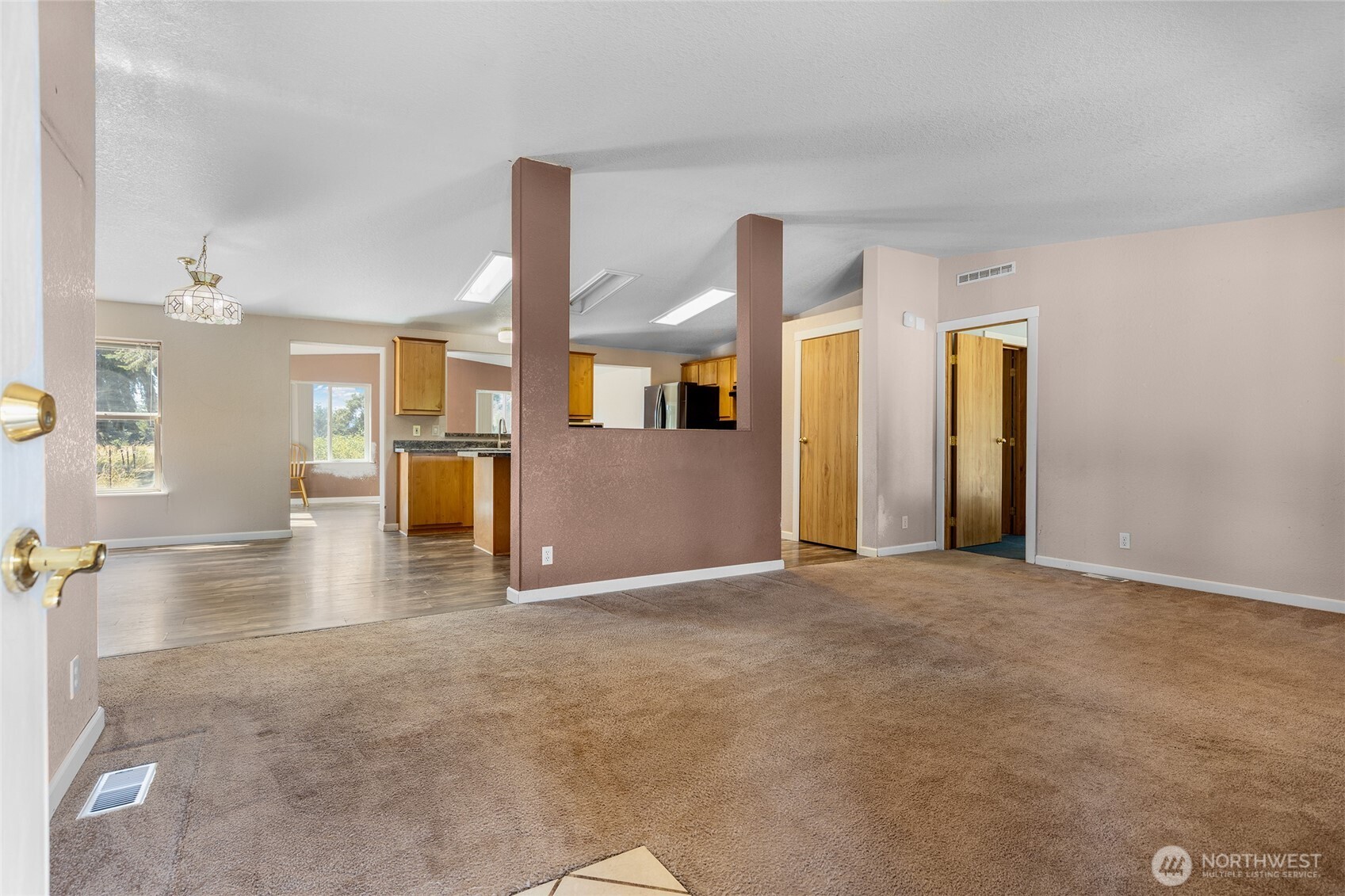 7834 197th Avenue Southwest Rochester, WA 98579 - Photo 3 of 28