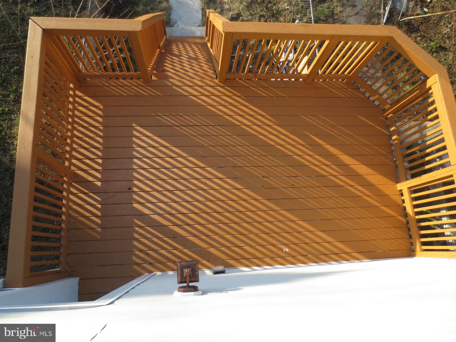 3122 Harford Road Baltimore, MD 21218 - Photo 20 of 21 Large deck