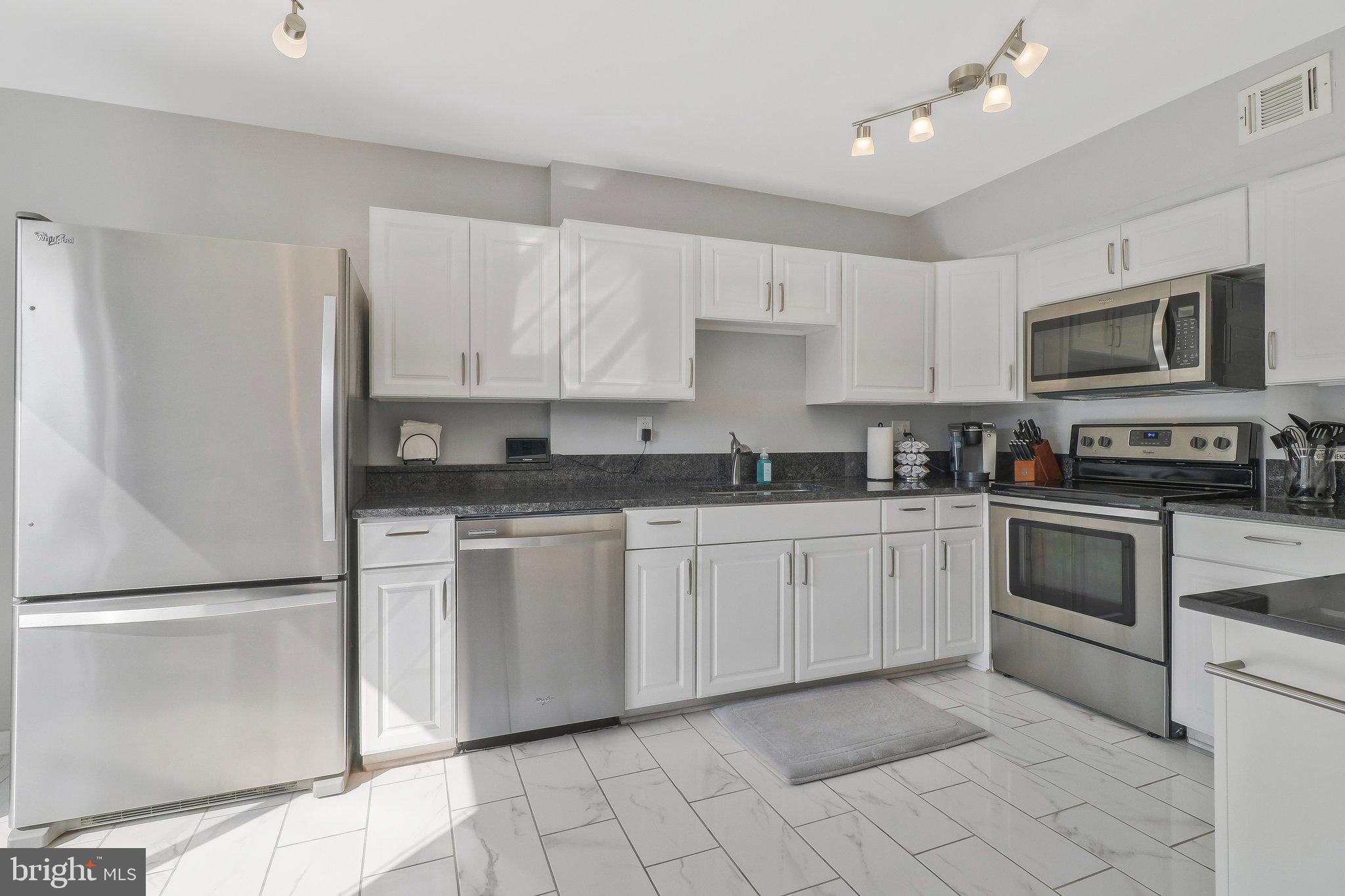 7900 Spring Forest Court Springfield, VA 22152 - Photo 11 of 45 Kitchen