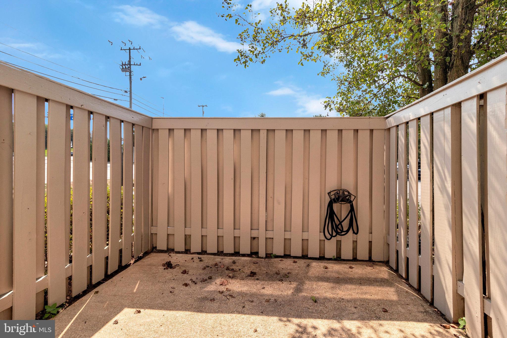 7900 Spring Forest Court Springfield, VA 22152 - Photo 4 of 45 Front porch