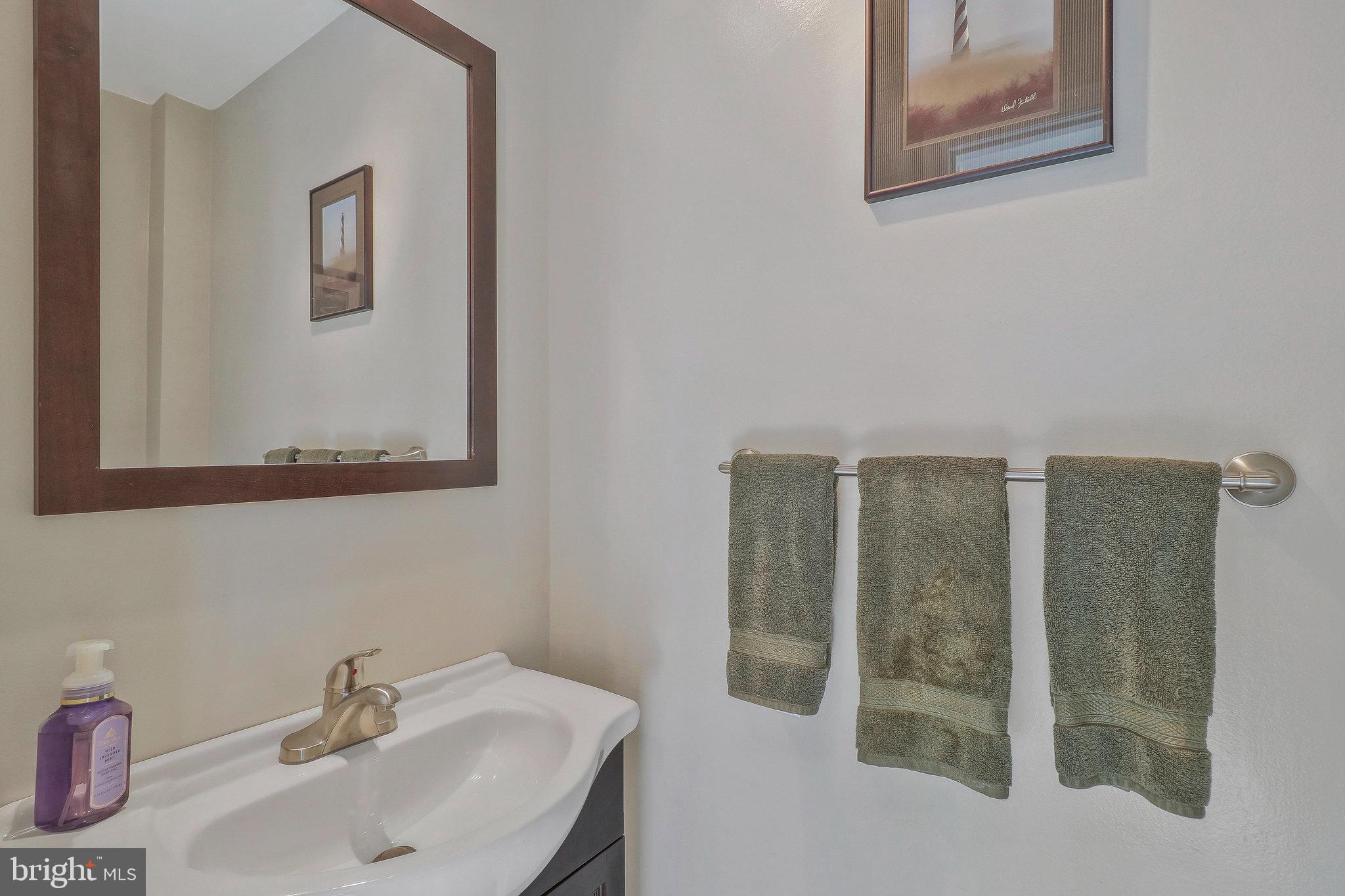 7900 Spring Forest Court Springfield, VA 22152 - Photo 7 of 45 Main level Half Bath