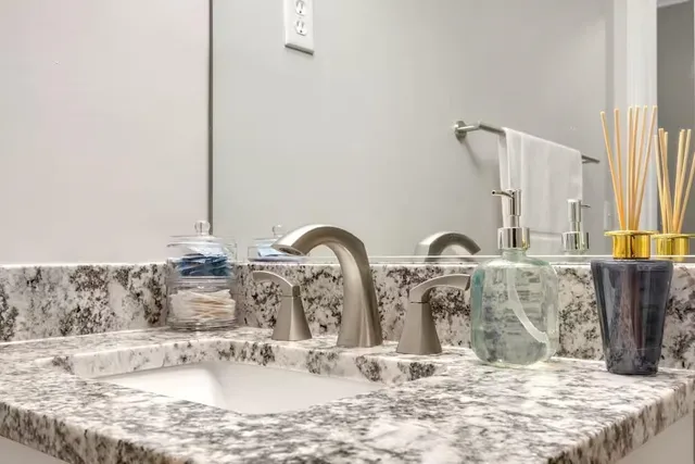 $425,000 | 2119 Old Fort Drive, Tallahassee, FL 32301