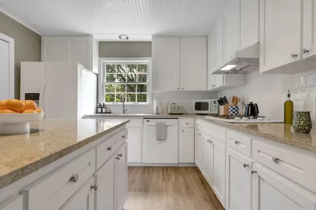 $425,000 | 2119 Old Fort Drive, Tallahassee, FL 32301