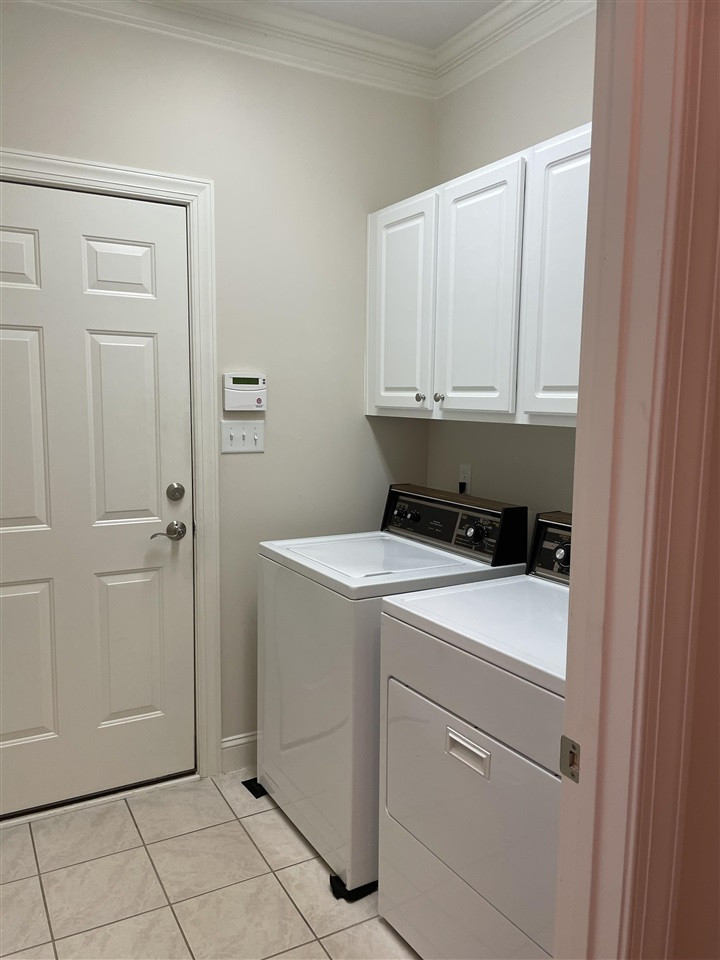 7370 Fontana Ridge Lane Raleigh, NC 27613 - Photo 12 of 27 Laundry Room