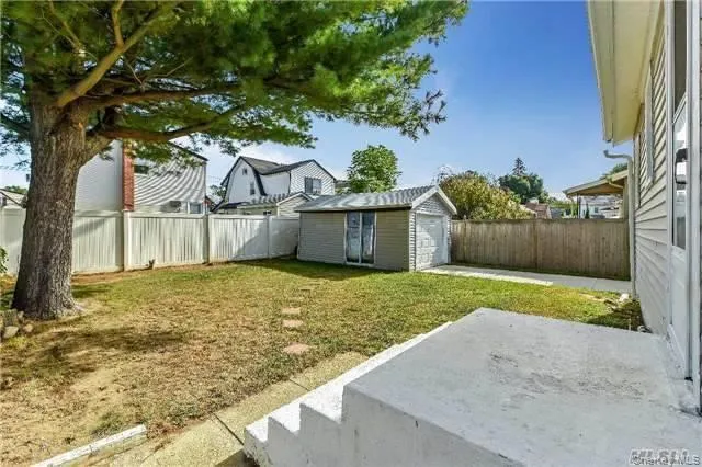 $789,000 | 49 Malden Avenue, Lynbrook, NY 11563