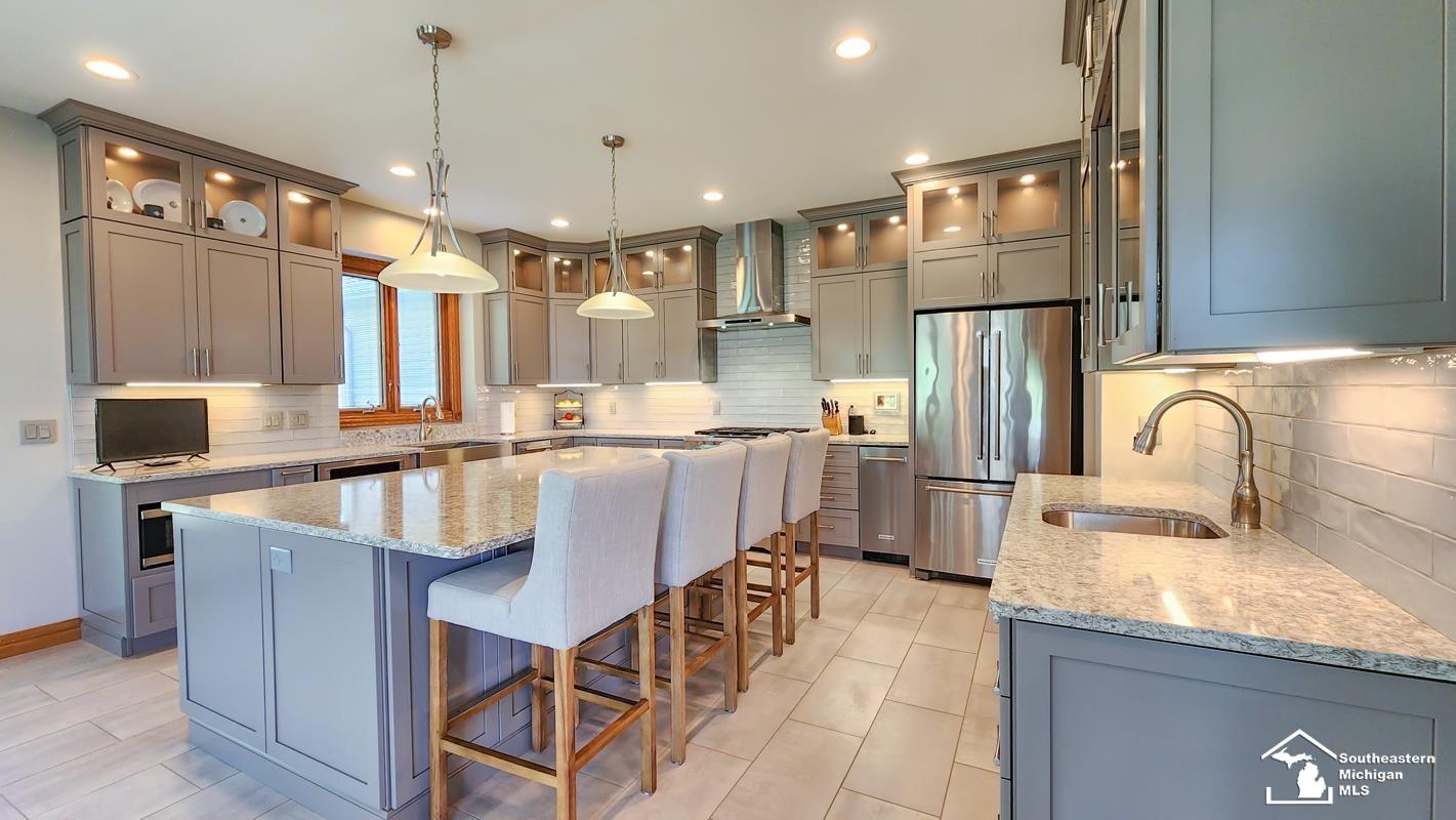 4107 Brest Road Newport, MI 48166 - Photo 7 of 24 50122668-6.JPG