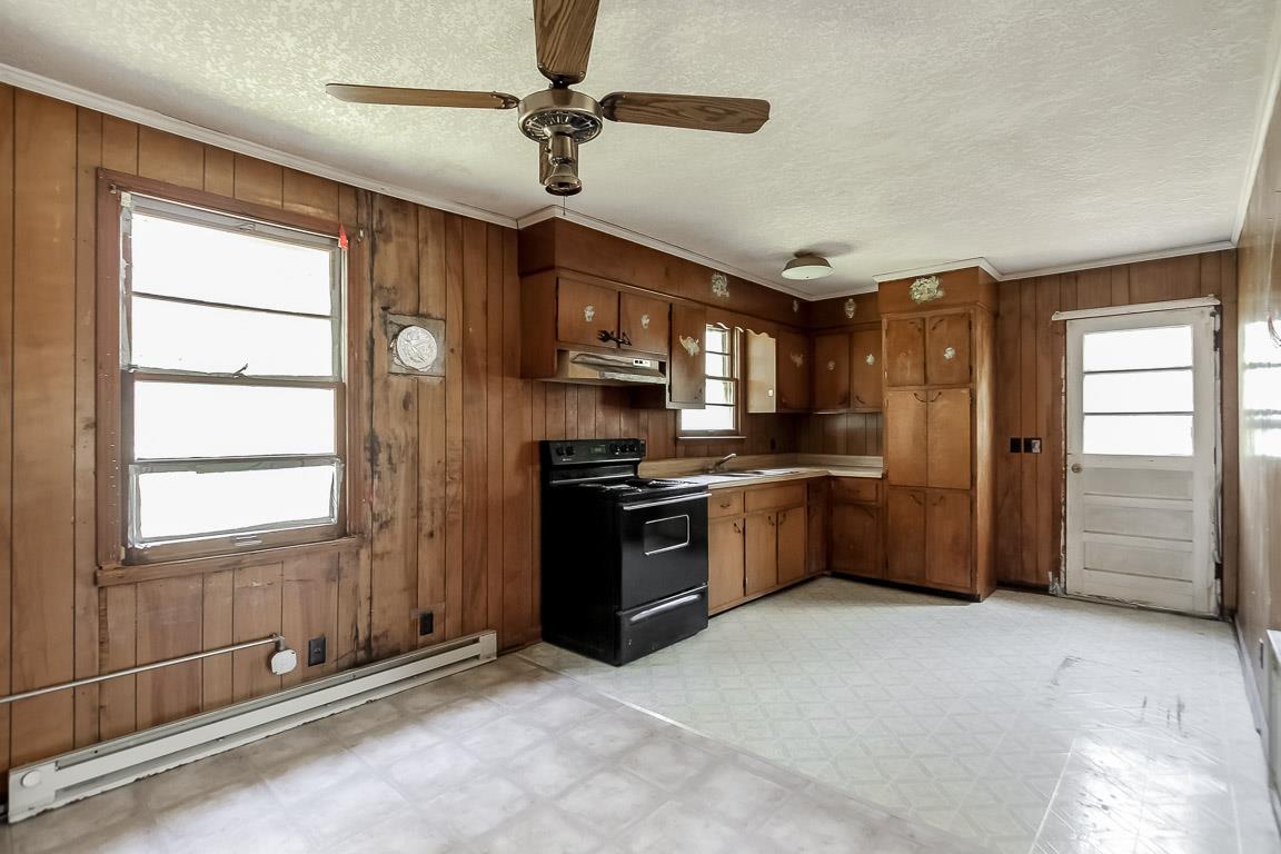 2122 Ussery Road South Clarksville, TN 37040 - Photo 8 of 25 Gallery Image 8