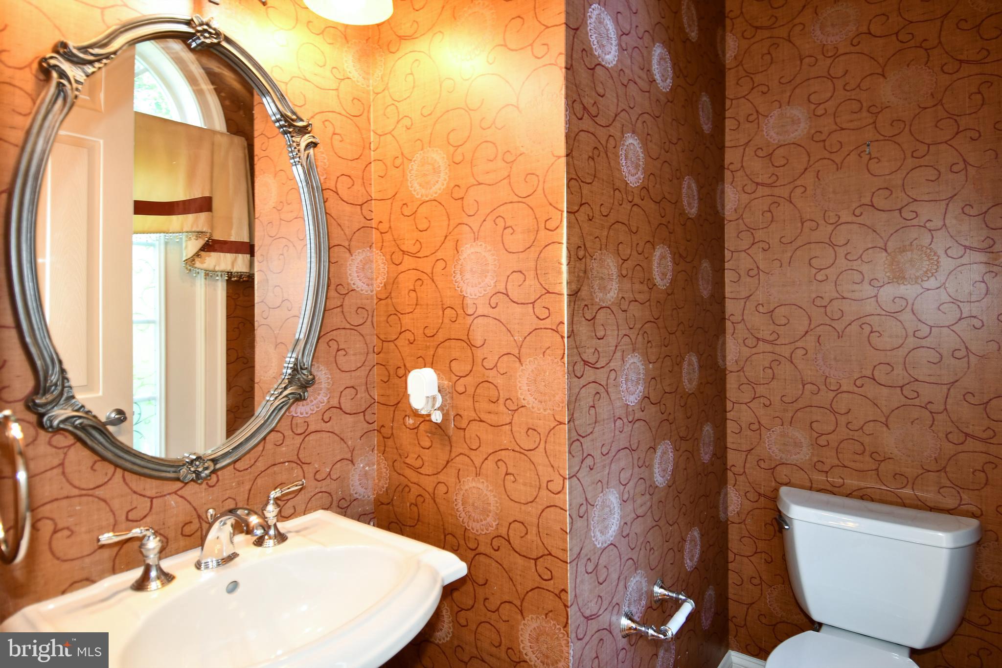 589 Cedar Spring Street Gaithersburg, MD 20877 - Photo 12 of 43 Half Bath