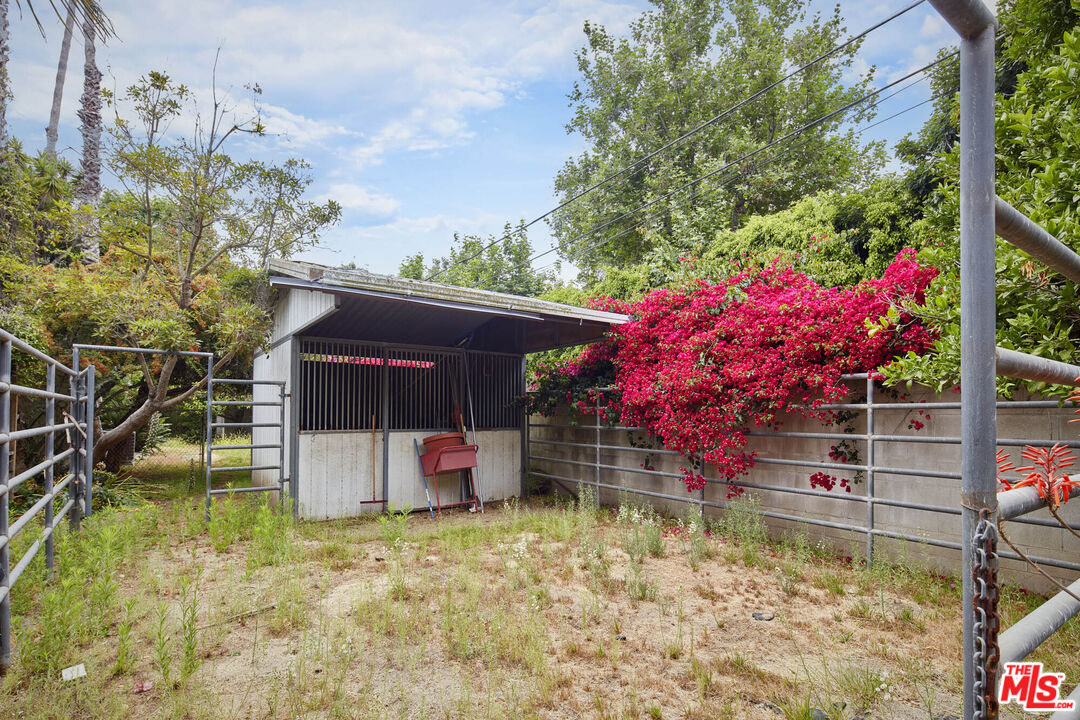 6414 Bonsall Drive Malibu, CA 90265 - Photo 14 of 75