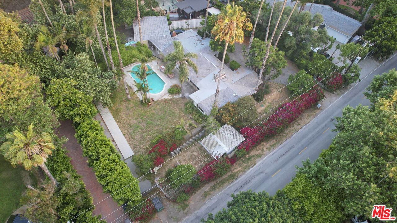 6414 Bonsall Drive Malibu, CA 90265 - Photo 69 of 75 an aerial view of a house