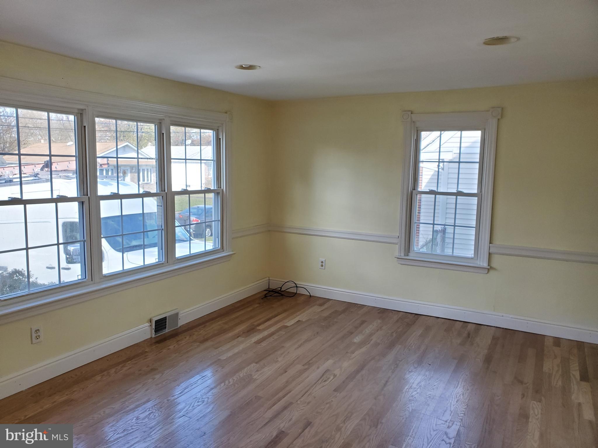 223 Gilpin Road Willow Grove, PA 19090 - Photo 5 of 16 Gallery Image 5