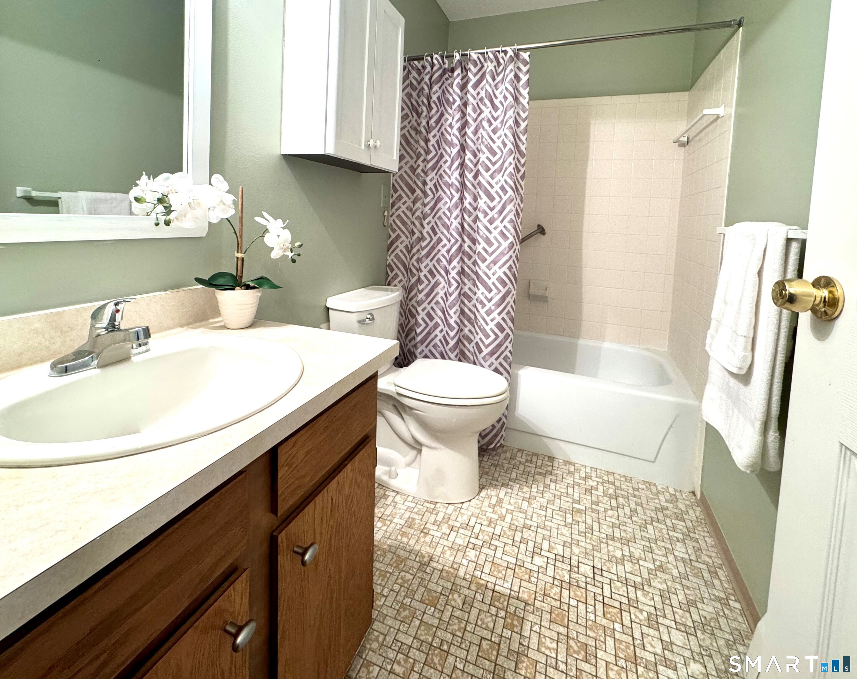 357 East Mitchell Avenue, Unit 357 Cheshire, CT 06410 - Photo 13 of 19