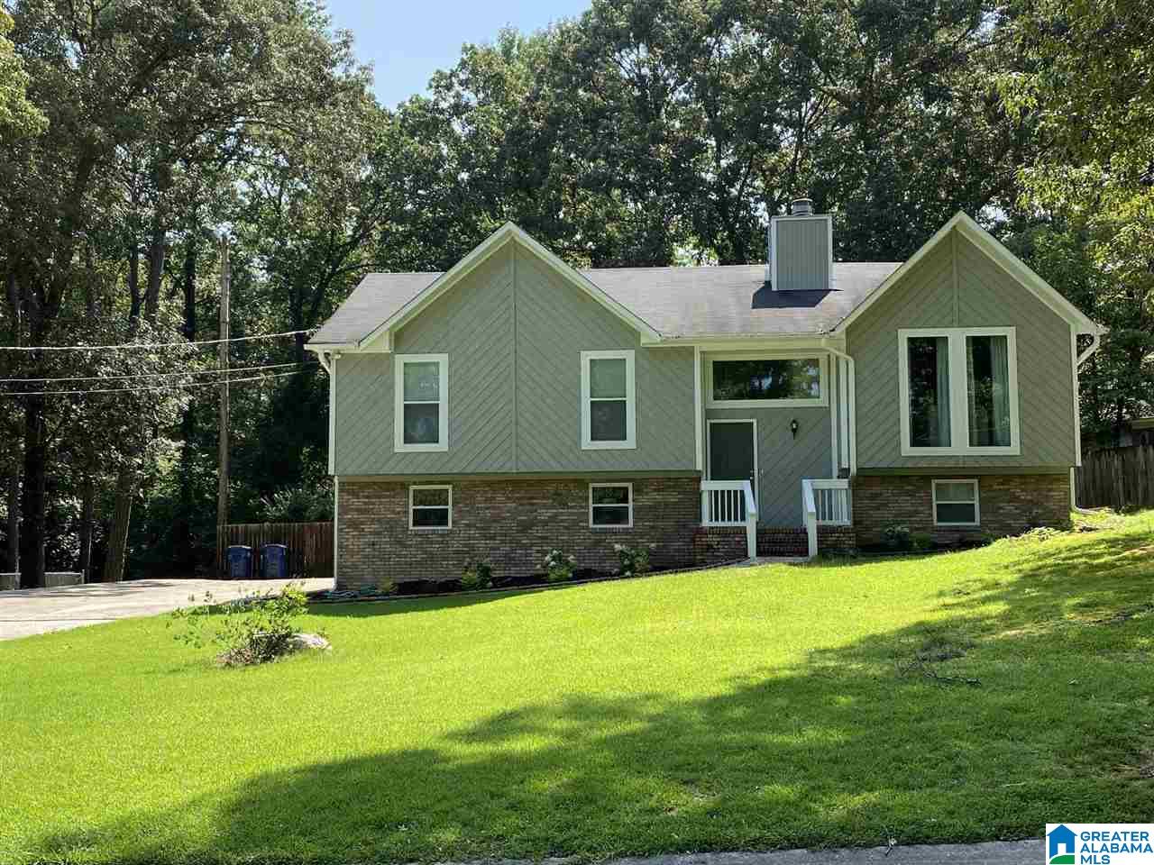 916 Colonial Drive Alabaster, AL 35007 - Photo 1 of 36