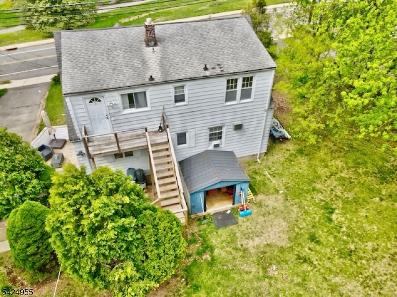 382 High Mountain Road North Haledon, NJ 07508 - Photo 9 of 10