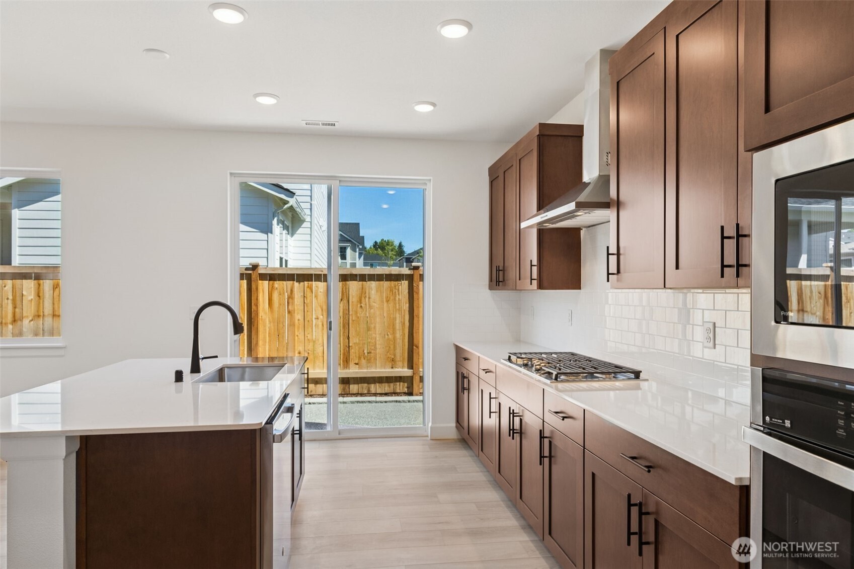 5591 Farmstead Place, Unit 7 Ferndale, WA 98248 - Photo 13 of 28