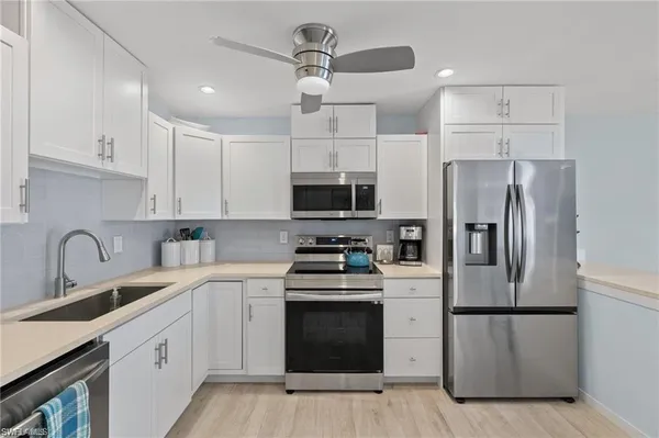 $3,100 | 1435 Curlew Avenue, Unit 3, Naples, FL 34102