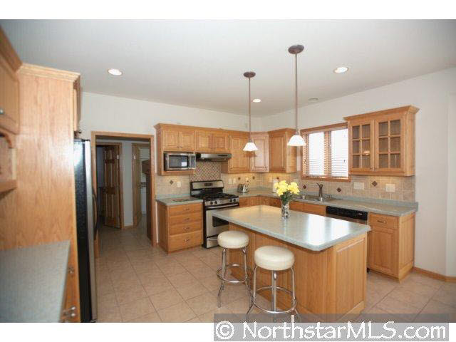 2457 Crimson Ridge Circle Northwest Rochester, MN 55901 - Photo 6 of 10