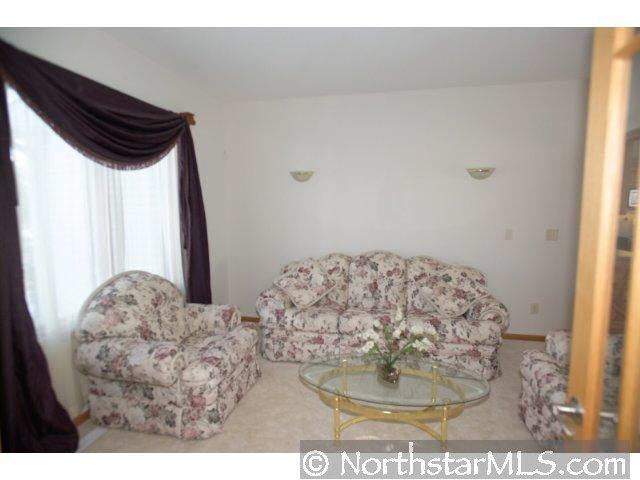 2457 Crimson Ridge Circle Northwest Rochester, MN 55901 - Photo 7 of 10