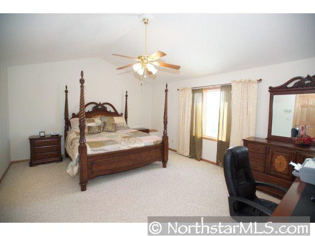 2457 Crimson Ridge Circle Northwest Rochester, MN 55901 - Photo 8 of 10