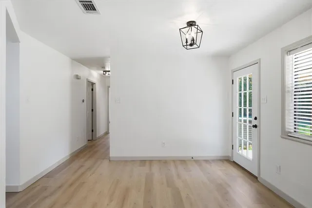 a view of a tennis court