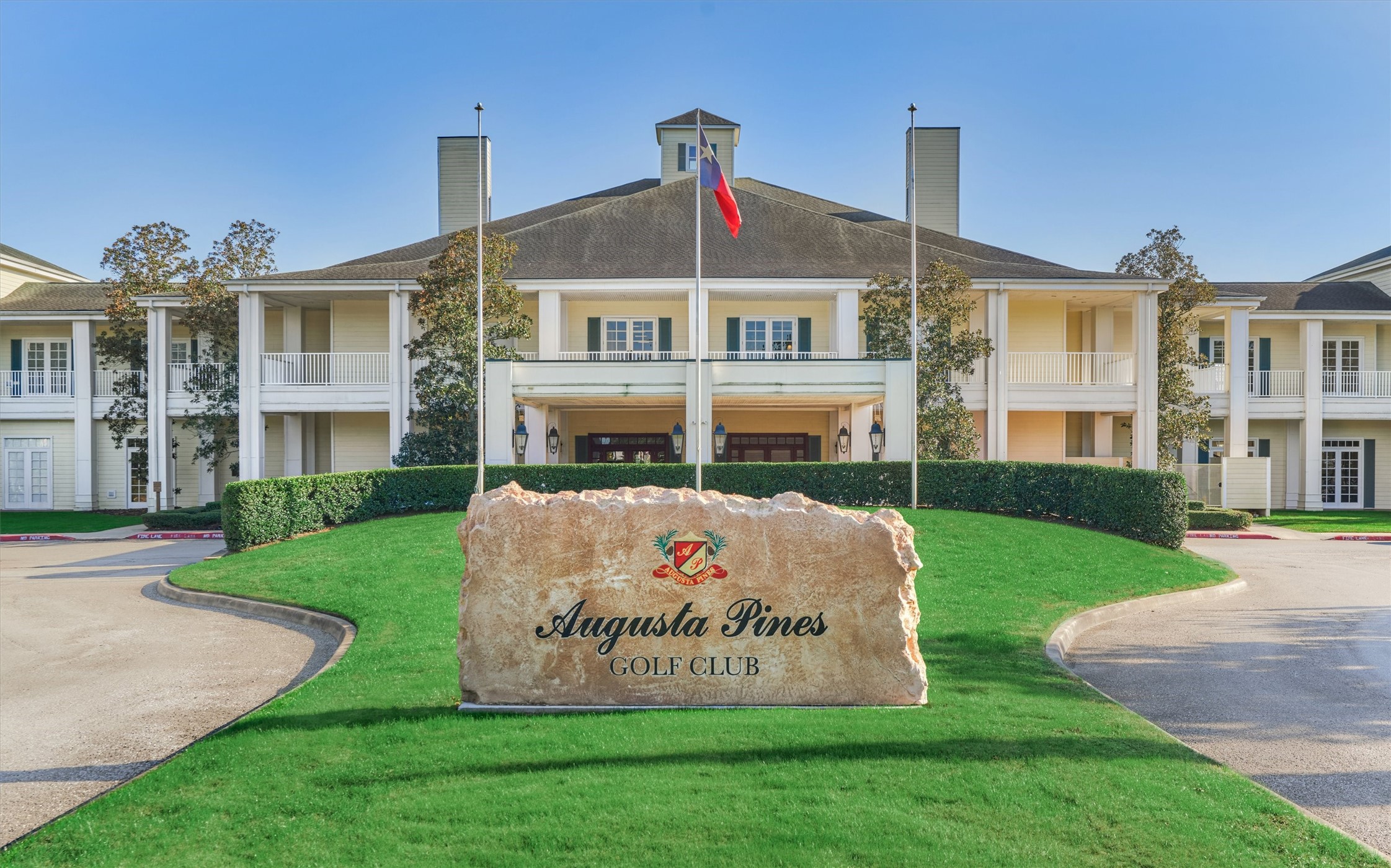 7715 Morgans Pond Court Spring, TX 77389 - Photo 48 of 50 Just a 5-minute drive to
nearby Augusta Pines Golf Club, a
semi-private 18-hole golf club,
neighborhood tennis courts,
walking paths and 2 minutes to
Augusta Pines Equestrian Center.