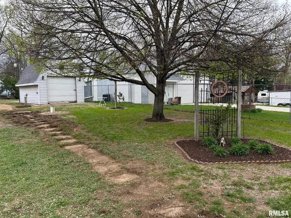 $168,700 | 13829 First Street, Pekin, IL 61554