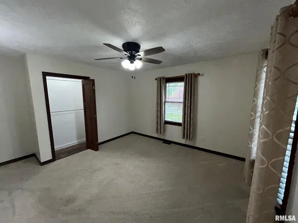 $168,700 | 13829 First Street, Pekin, IL 61554