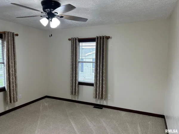 $168,700 | 13829 First Street, Pekin, IL 61554